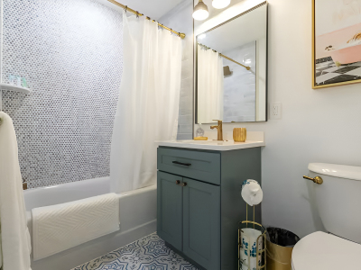 condo-bathroom